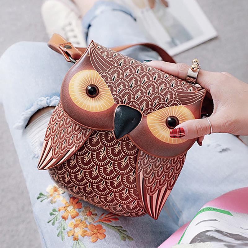 Chloe – Retro Cat Crossbody