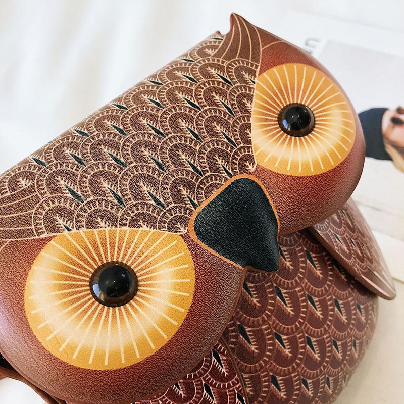 Chloe – Retro Cat Crossbody