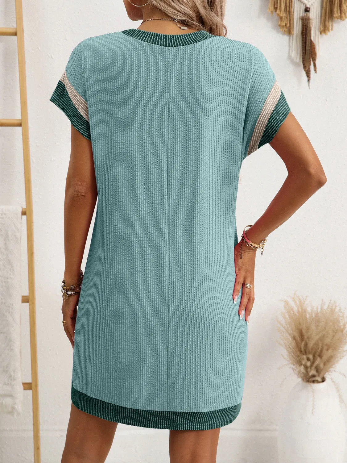 Freya’s Casual Chic Mini