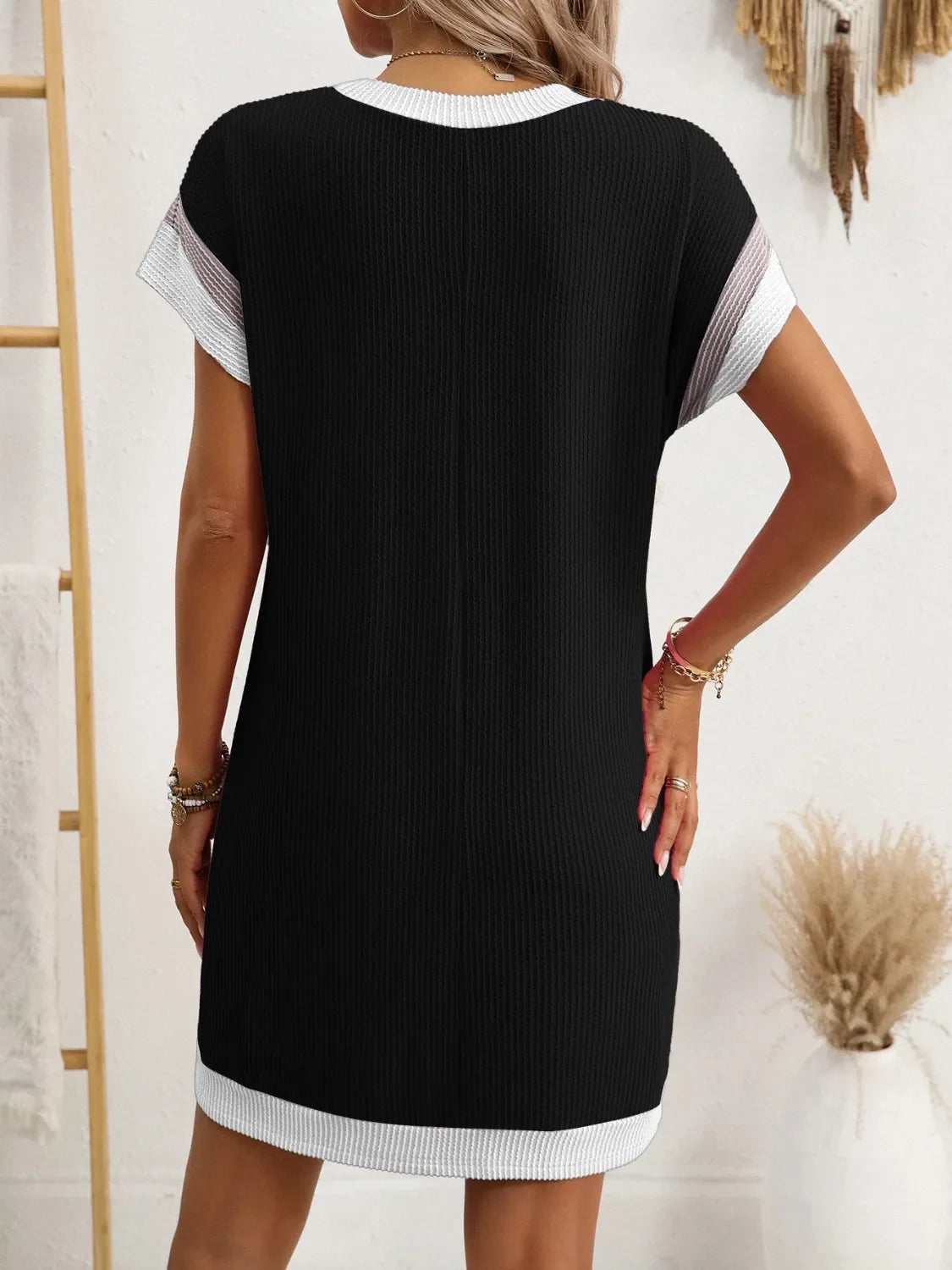 Freya’s Casual Chic Mini