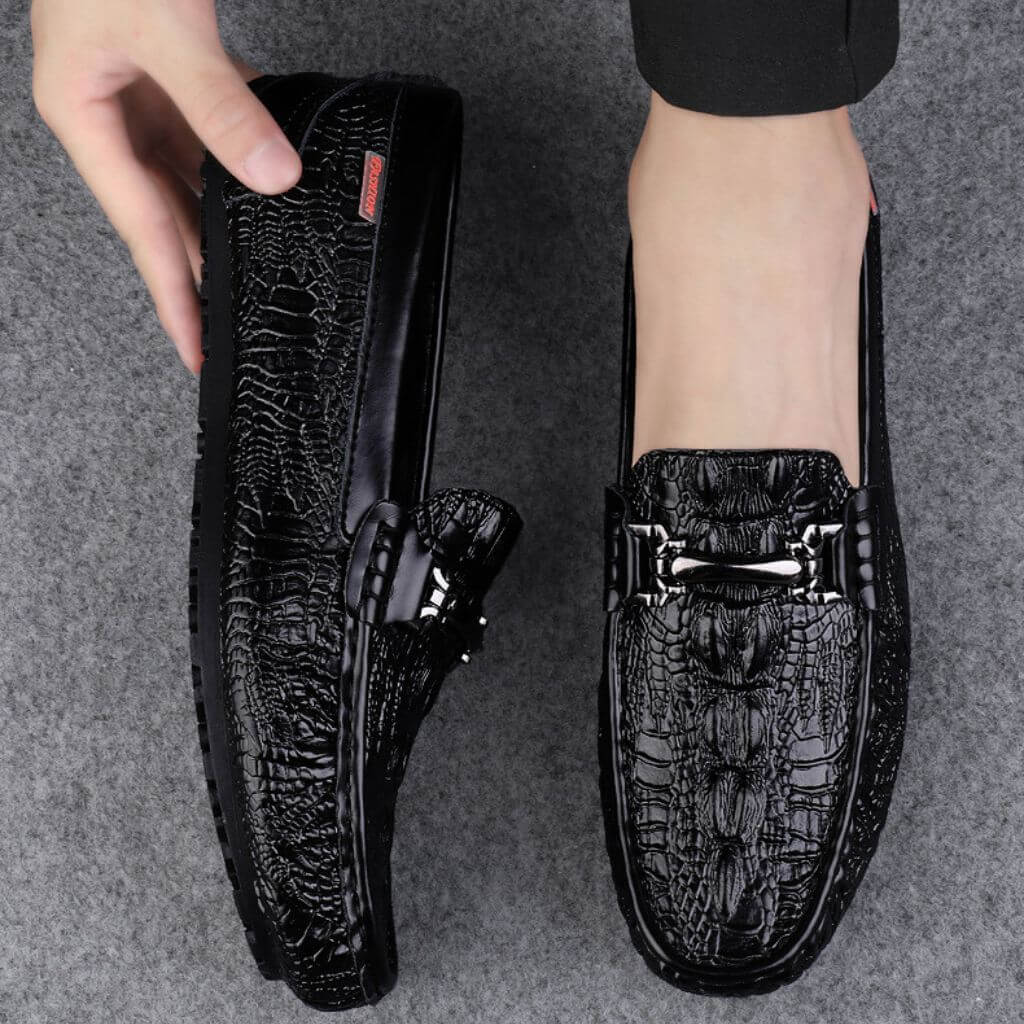 Valor Leather Moccasins