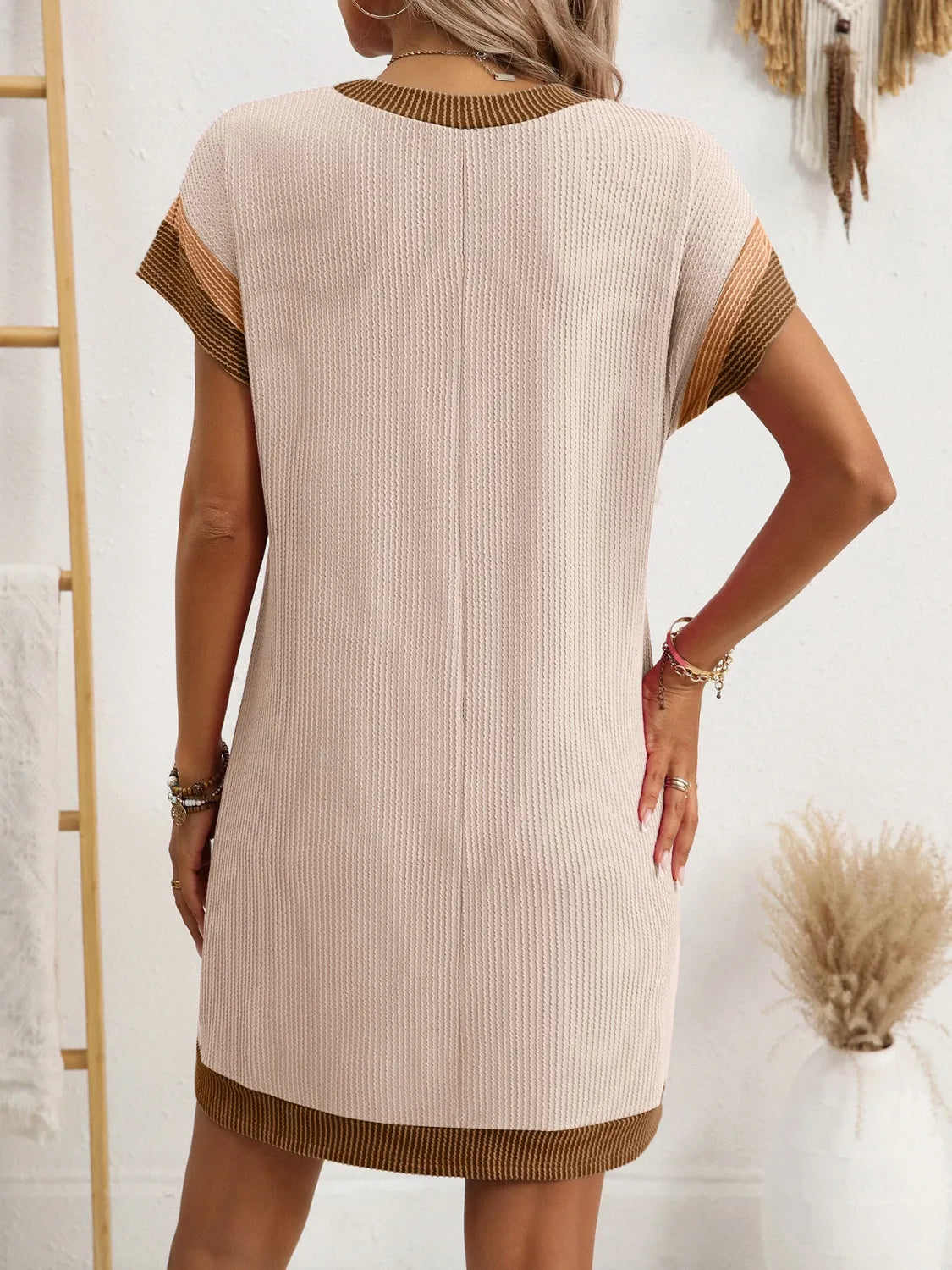 Freya’s Casual Chic Mini