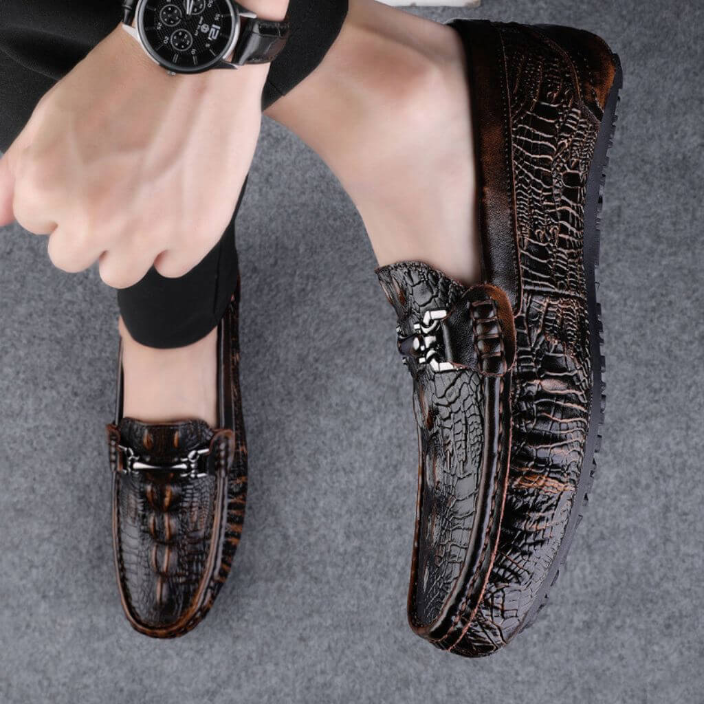 Valor Leather Moccasins