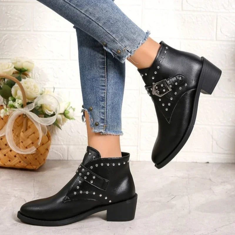 Isella Ankle Boots