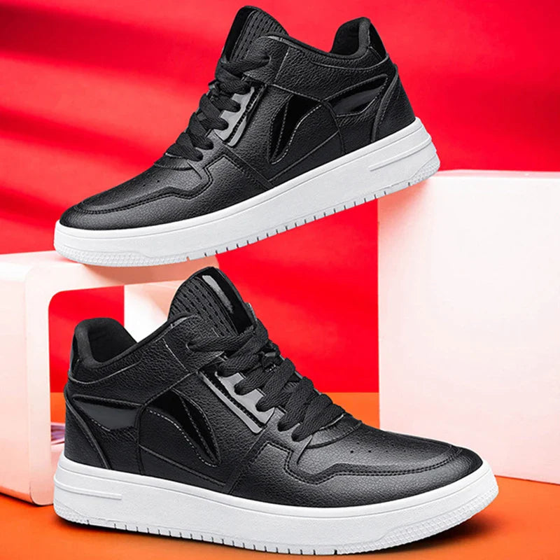 Triumph Lift Sneaker