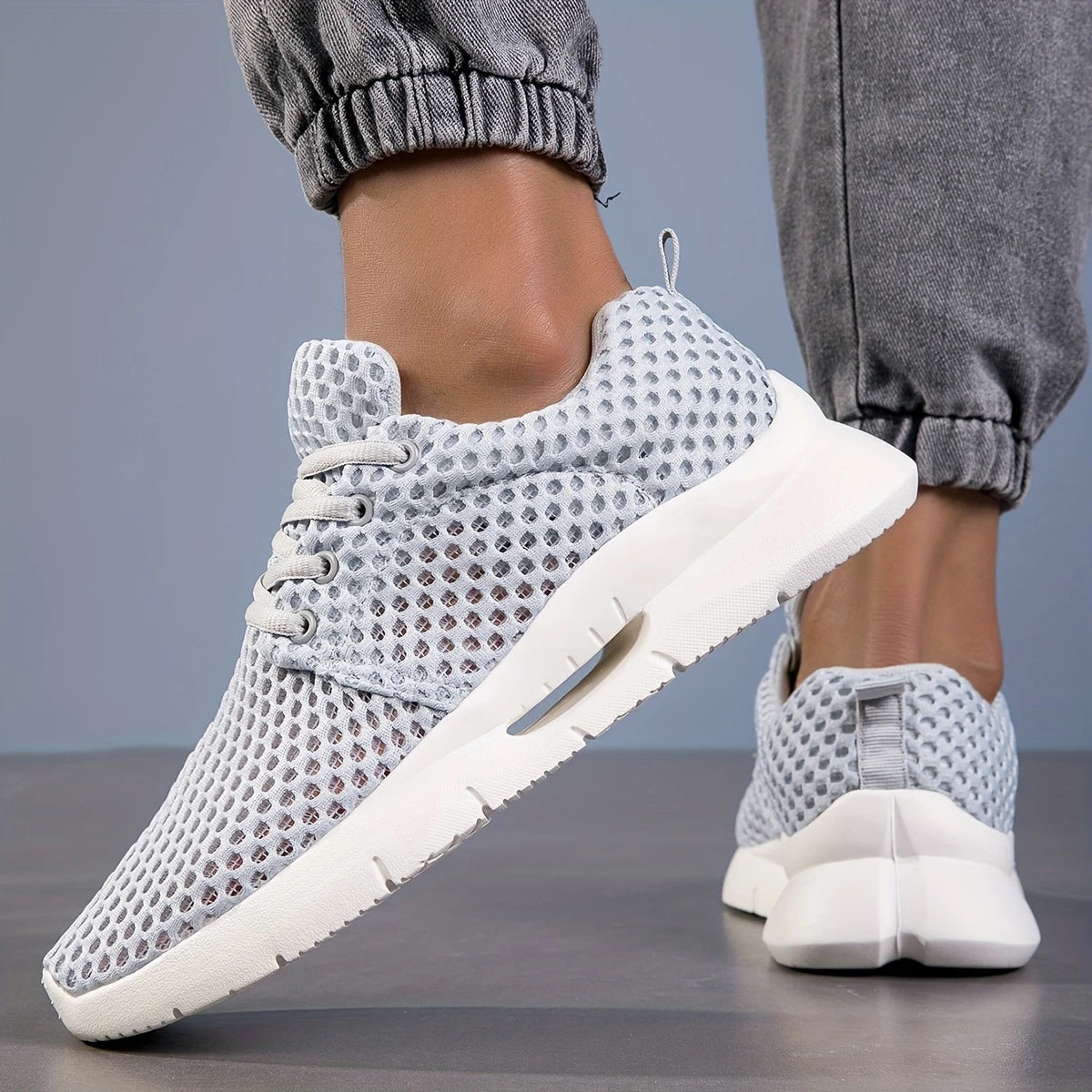 Aero Mesh Sneaker