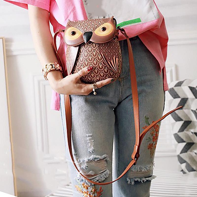 Chloe – Retro Cat Crossbody