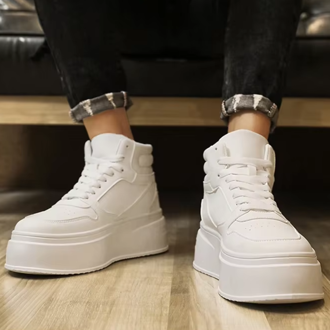 Monarch Height Shoe