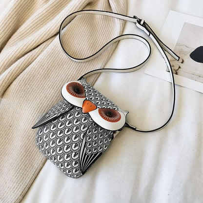 Chloe – Retro Cat Crossbody